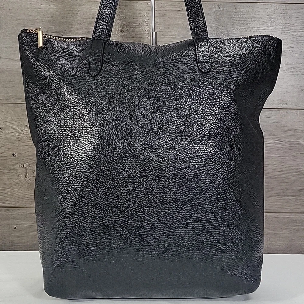 Cuyana Black Pebble Leather Tote Shoulder Bag